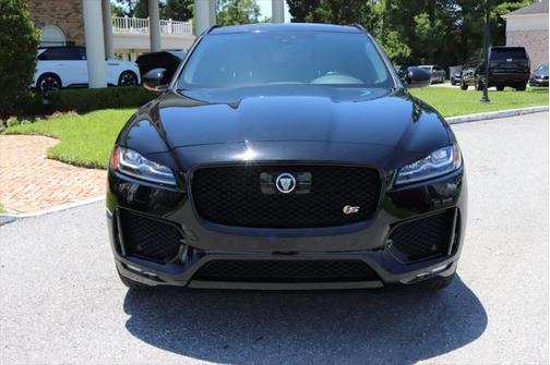 2019 Jaguar F-PACE S