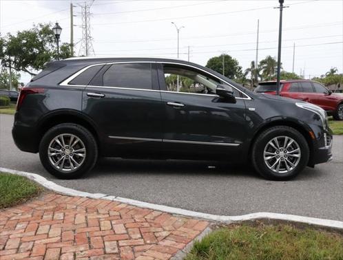 2022 Cadillac XT5 Premium Luxury