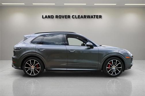 2022 Porsche Cayenne GTS
