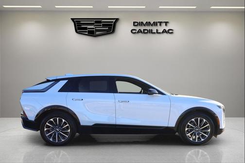 2026 Cadillac LYRIQ Sport