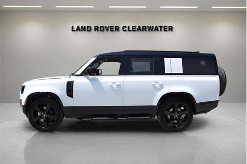 2025 Land Rover Defender 130 P400 X-Dynamic SE