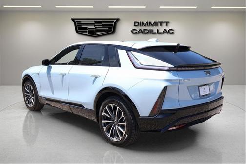2025 Cadillac LYRIQ Sport