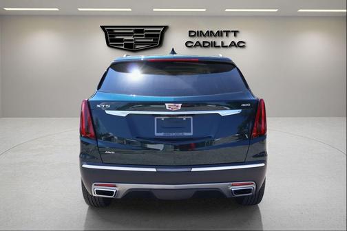 Emerald Lake Metallic 2026 Cadillac XT5 Premium Luxury