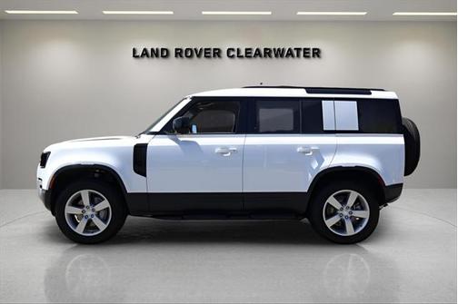 2025 Land Rover Defender 110 P300
