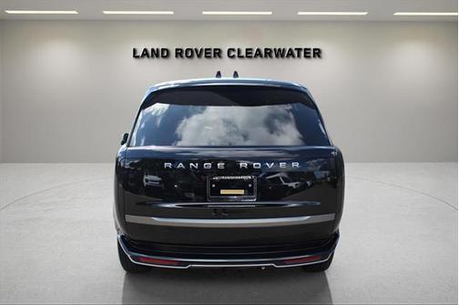 2025 Land Rover Range Rover P400 SE