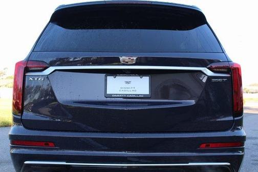 2025 Cadillac XT6 Luxury FWD