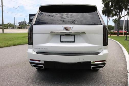 2025 Cadillac Escalade ESV Premium Luxury