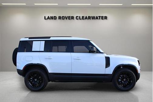 2025 Land Rover Defender 110 P400 S