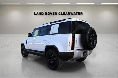 2025 Land Rover Defender 110 P400 S