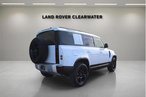 2025 Land Rover Defender 110 P400 S