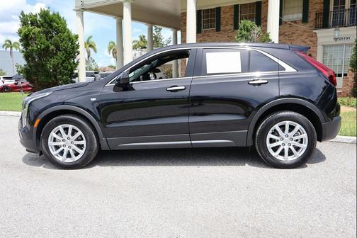 2023 Cadillac XT4 Luxury