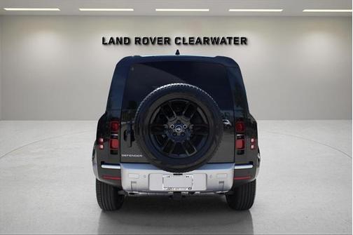 2025 Land Rover Defender 110 P400 S