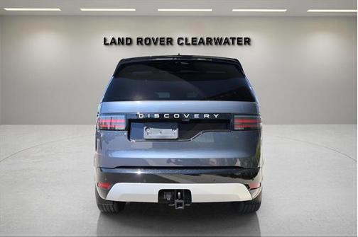 2024 Land Rover Discovery P360 Metropolitan Edition