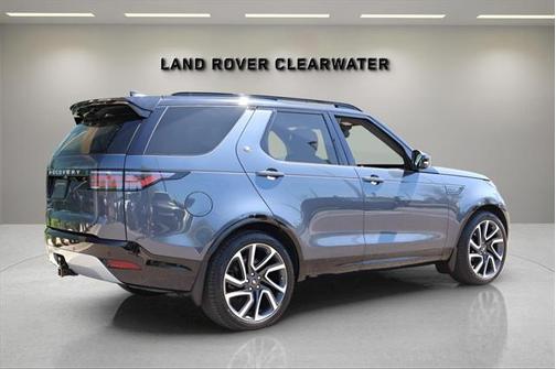 2024 Land Rover Discovery P360 Metropolitan Edition