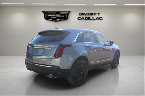 2026 Cadillac XT5 Luxury