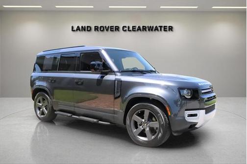 2025 Land Rover Defender 110 P300