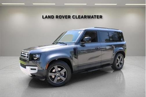 2025 Land Rover Defender 110 P300