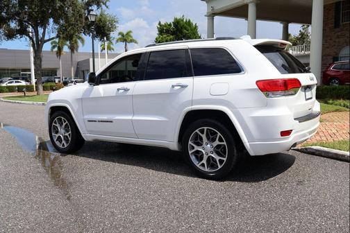 2020 Jeep Grand Cherokee Overland