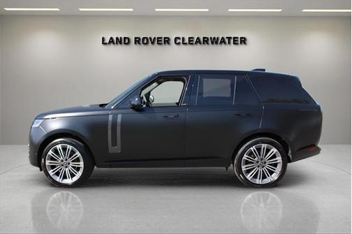 2025 Land Rover Range Rover P530 SE