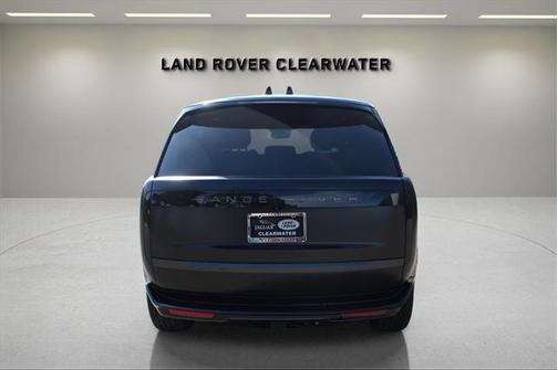 2025 Land Rover Range Rover P530 SE