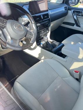 2023 Lexus GX 460 Premium