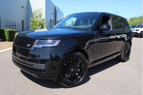 2025 Land Rover Range Rover P530 SE