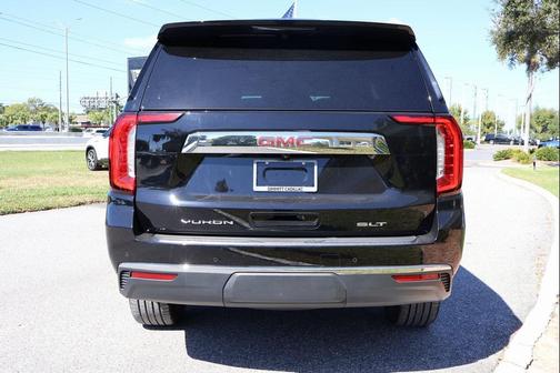2022 GMC Yukon SLT