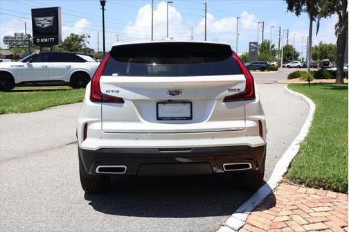 2025 Cadillac XT4 Premium Luxury