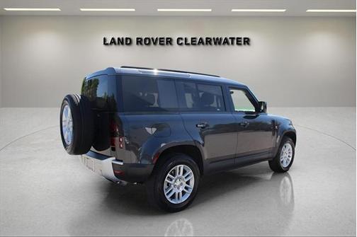 2025 Land Rover Defender 110 P300
