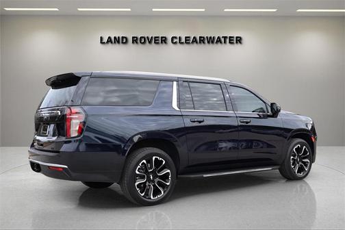 2022 Chevrolet Suburban LT