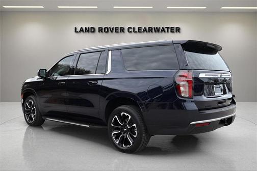 2022 Chevrolet Suburban LT