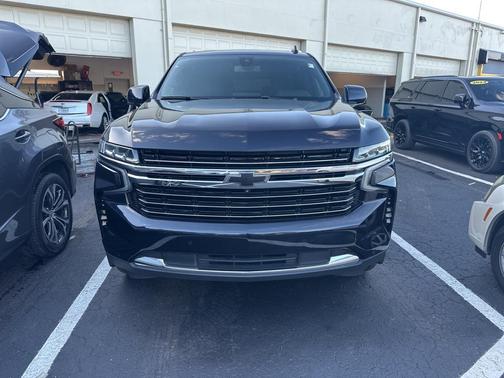 2022 Chevrolet Suburban LT