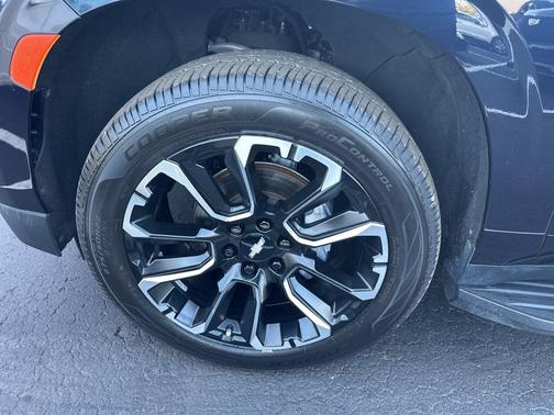 2022 Chevrolet Suburban LT