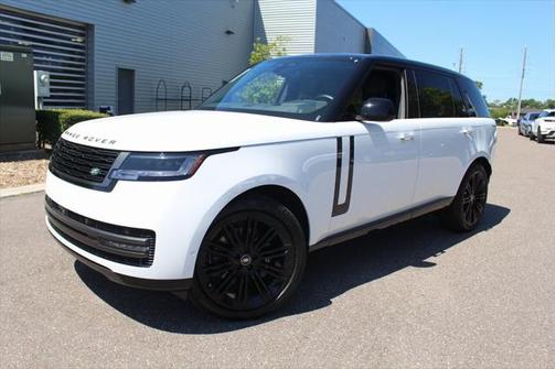 2025 Land Rover Range Rover P400 SE 7 Seat