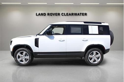 2025 Land Rover Defender 110 P300