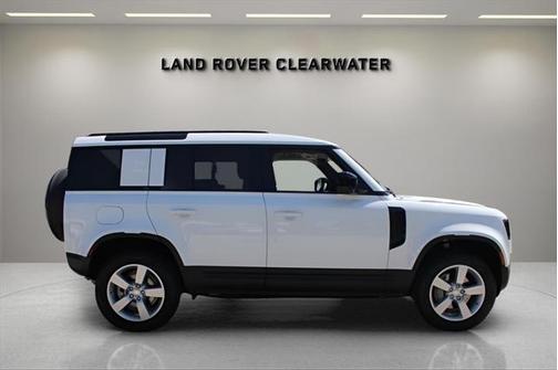 2025 Land Rover Defender 110 P300