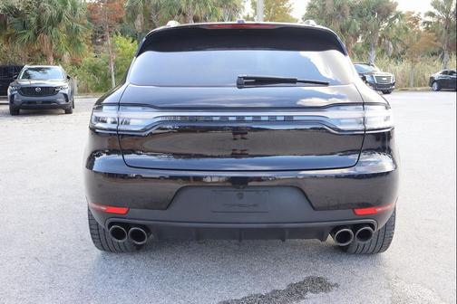 2021 Porsche Macan AWD