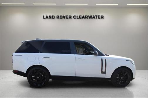 2025 Land Rover Range Rover P400 SE 7 Seat