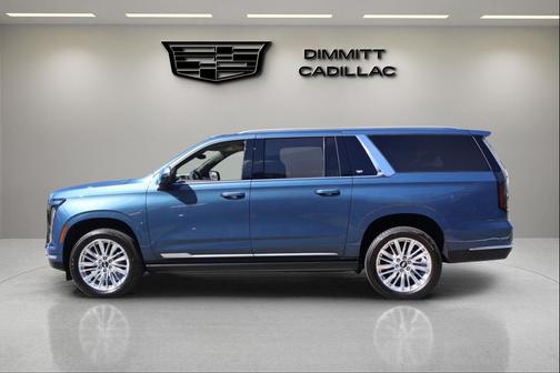 2026 Cadillac Escalade ESV Luxury