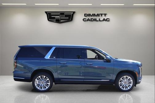 2026 Cadillac Escalade ESV Luxury