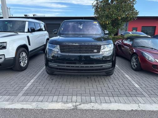 2023 Land Rover Range Rover P400 SE