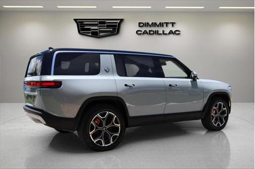 2023 Rivian R1S Adventure