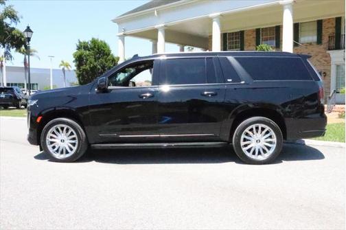 2023 Cadillac Escalade ESV Luxury