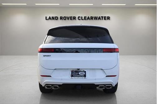 2025 Land Rover Range Rover Sport SE