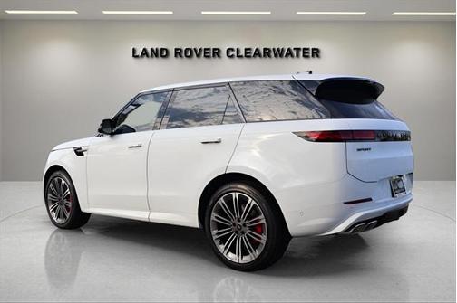 2025 Land Rover Range Rover Sport SE