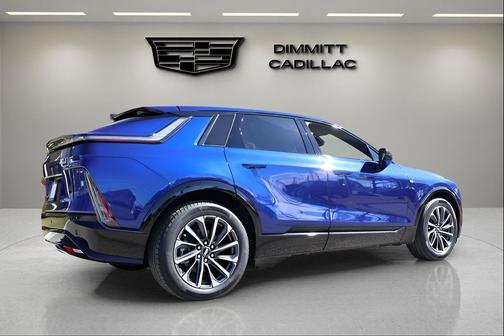 2025 Cadillac LYRIQ Sport