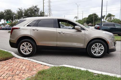 2022 Cadillac XT5 Luxury