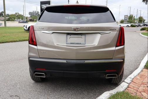 2022 Cadillac XT5 Luxury