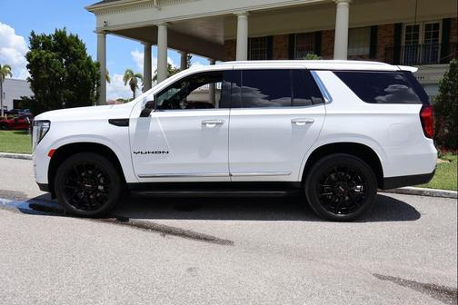 2024 GMC Yukon SLT