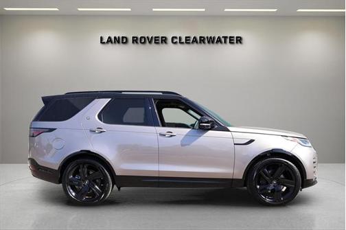 2025 Land Rover Discovery P360 Dynamic SE